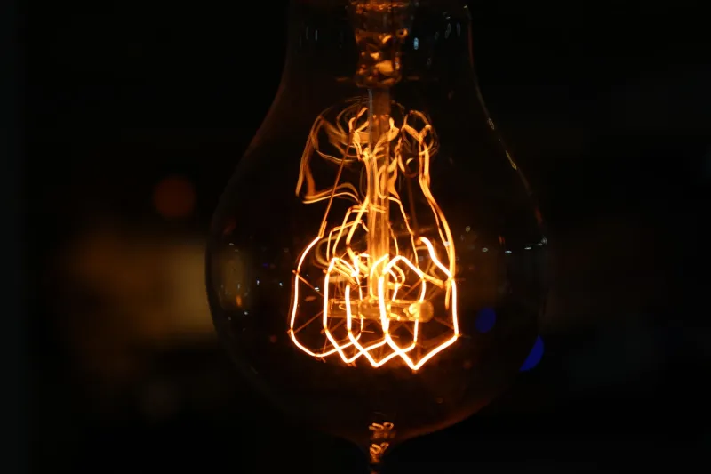 Filament Fever: Inside America's Growing Obsession With Collecting Vintage Edison Bulbs