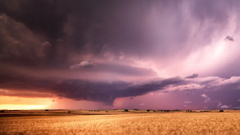 When the Sky Cracks Open: Inside the World of Lightning Photography